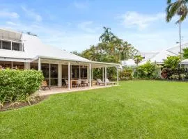 Mirage Resort Villa 409 with access to Sheraton Facilities