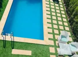 Luxury villa with Private Pool