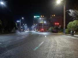 City Comfort Inn Lichuan Railway Station Tenglong Cave