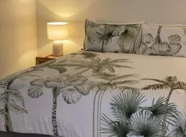 Tranquil sleepover on Premier Street