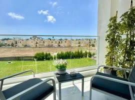 Chill and Stay-Luxury Studio in Kato Paphos