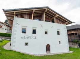 zuLAVOGL, hotel v destinaci Kastelruth