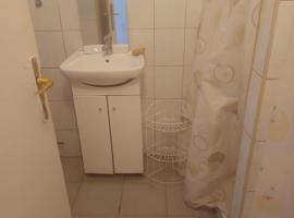 Tapolcai T&oacute;parti F&eacute;szek, hotel na praia em Tapolca