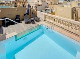 Casa Dell'Arte in Ghaxaq Rooftop Pool & Garage