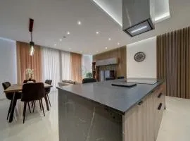 Casa Dell'Arte in Ghaxaq Rooftop Pool & Garage