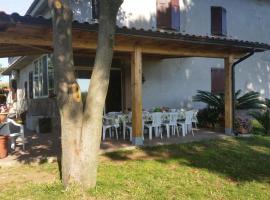 La Finestra Sul Cortile, nakvynės su pusryčiais namai mieste Pomecija