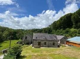 Troedyrhiw Holiday Cottages