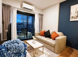 Astra sky river five star condo, Hotel in Chiang Mai