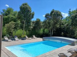 Domaine Chante-Cevennes, hotel a Frouzet
