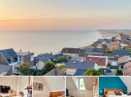 Le trait de côte vue mer commerces et plage à pied