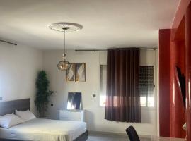 chambre 5 minutes gare tgv، فندق في القنيطرة