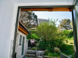 Caminho Gerês - Heritage Eco-Cottage - jacuzzi, hôtel à Lindoso
