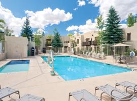 Wyndham Taos 1BR Apartment with Resort Access, hotel a Taos