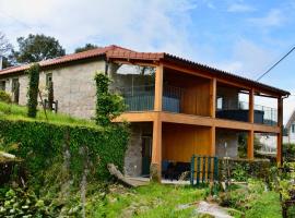 Assento Gerês - Grand Eco-Retreat - jacuzzi views, hôtel à Lindoso