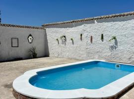 Cortijo La Torquilla Laguna Fuente de Piedra, hotel di Málaga