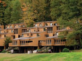 Wyndham Shawnee Village 2BR Apartment with Resort Access, casa de campo em East Stroudsburg