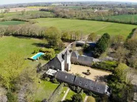 Manoir de Fornebello 16e siècle - Chambres d'Hôtes de prestige avec piscine