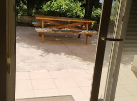 Three lindens, hotel v destinaci Herceg-Novi