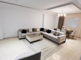 Appartement haut standing, hotel in Ariana