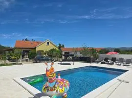 Villa Sunshine