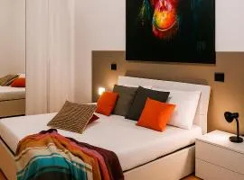 Casa vivace in centro Torino by Turin House Collection