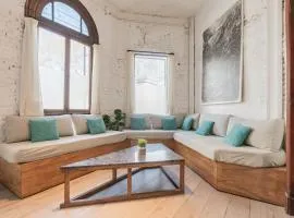 Fliphaus Villa Nicaragua 5900 - Stylish 5 Bd House Hollywood