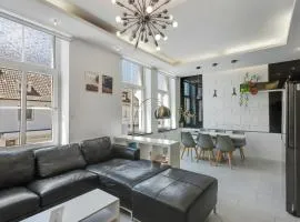 Moderne & Rustikale Wohnung I kostenlose Parkplätze I Zentral I Nähe Köln Messe Deutz I Top Anbindung