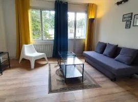 Appartement calme 3 chambres avec lit double Wifi - Parking facile