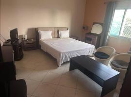 Al Mamoun Hotel, hotel v Moroni