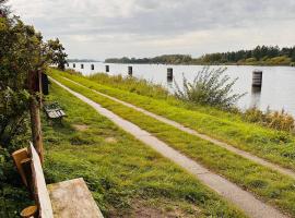 Das Weichenhaus direkt am Nord-Ostsee-Kanal、Breiholzのホテル