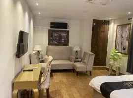 hotel milton