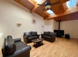 Spacious 3-Bedroom Main House in Bobcaygeon #12