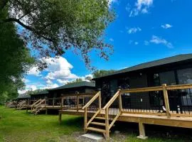 2-bedroom Lake Front Cottage in Harwood ON #7