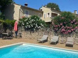 La Rochère - Hameau piscine à Gordes