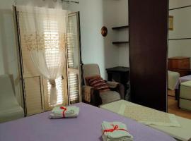 International Apartment, hotel in Catanzaro Lido