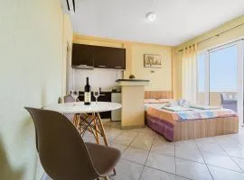 Apartment Dragicevic 5 with Garage
