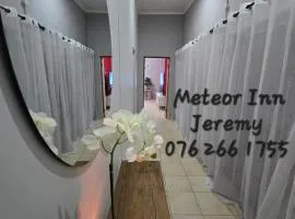 Meteor inn