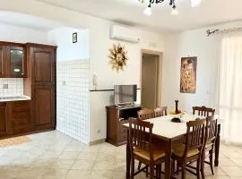 Ros House - Grande Appartamento con Veranda & balcone