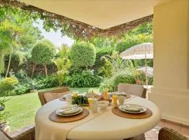 Arqueros Luxury Apartment - Private Garden & Pool