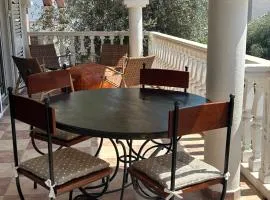 Steps to beach 3 Bedrooms 2 Bathrooms 2 Kitchens with a Terrace - 2 Parking spots - Sea View