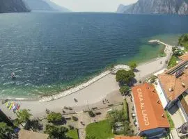 Casa Toblini al Lago on the beach