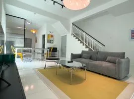 Lake Grove 17 near Tambun 4BR - 8 PAX