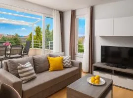 Sunny Resort apartment with seaview 1273