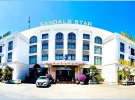 Sandals Star Hotel、Ðưc Trọngのホテル