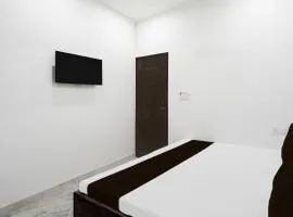 Hotel O AB Rooms