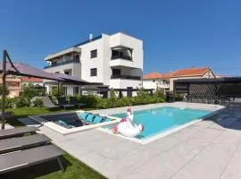 FUX LUXURY Infinty-Pool Zadar