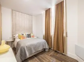 Luxury City Retreat Perfect for Business & Families & Free Gym By The Pocklington - The New Walk Suite