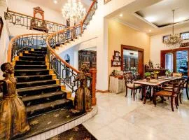 Dancenter The Ethnic Hotel