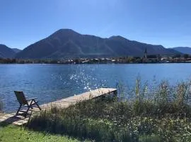 Seewohnung mit Badeplatz