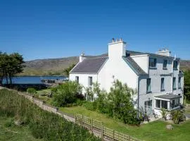 Two Harbours Guest House